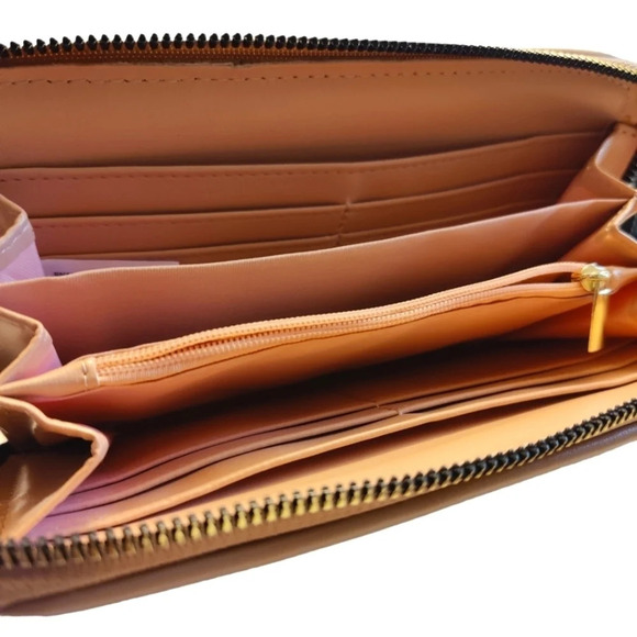 London Fog Rose Wallet ๐ - Picture 10 of 11